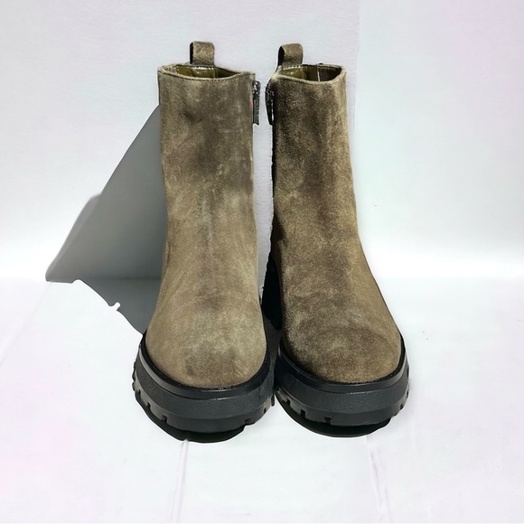 🌻NEW Vince Camuto Army Green Suede Chelsea Boot with Platform Sole Size 7.5 - Picture 7 of 12